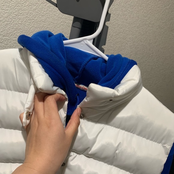 white vest - Picture 7 of 8